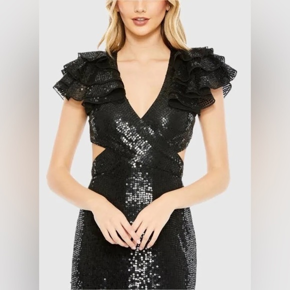 MAC DUGGAL Black Ruffle Shoulder Sequin Embellished Gown - Picture 4 of 4